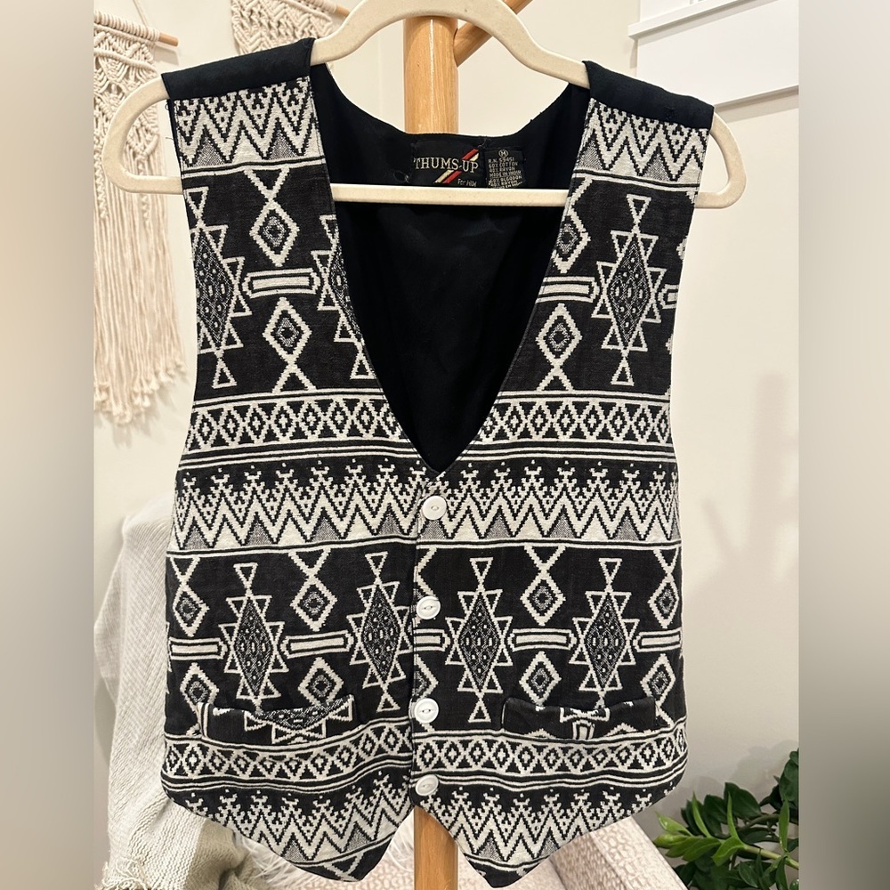 Thums Up Southwestern Black Cream Button Vest Size M